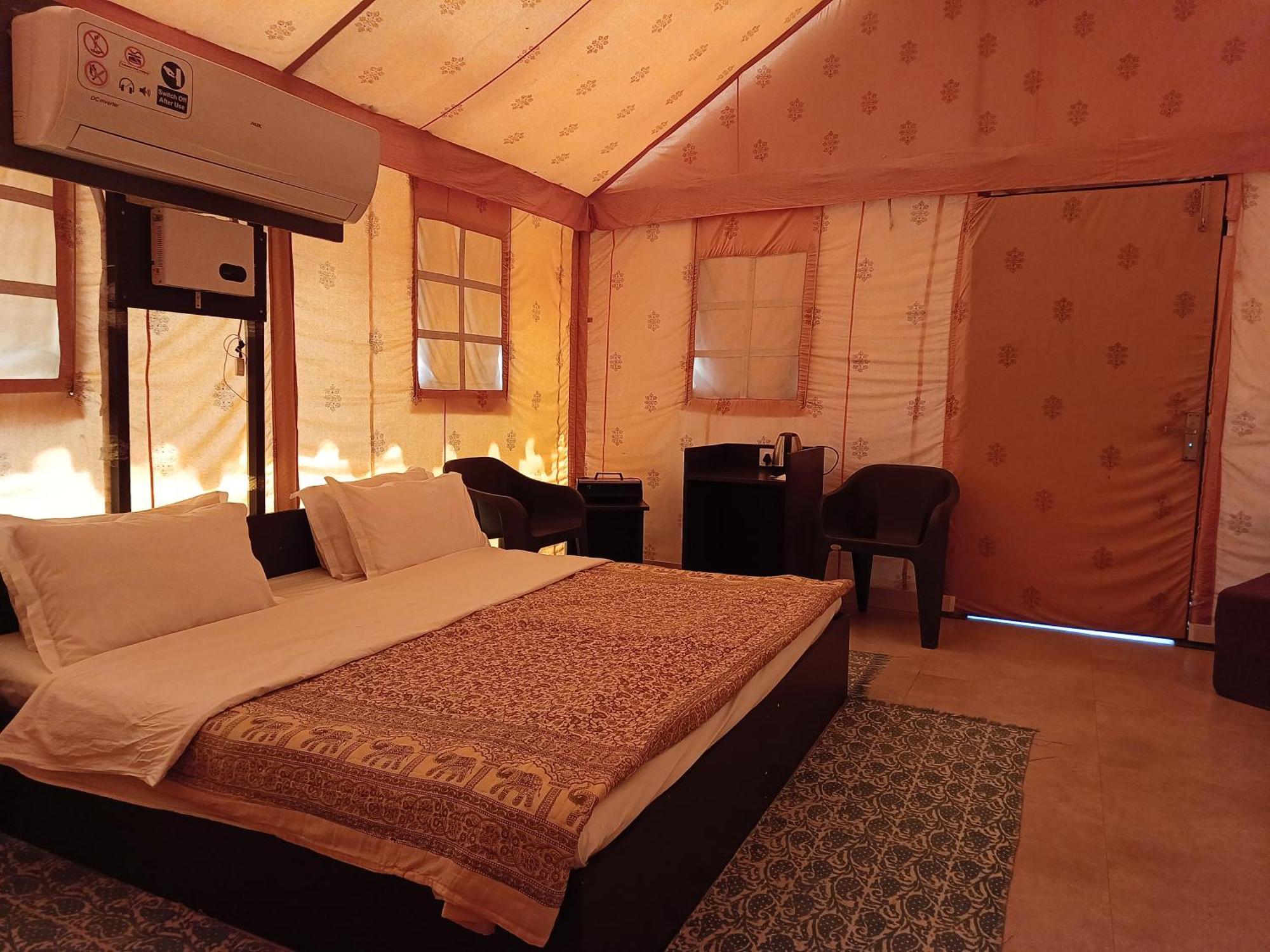 אלוואר Shivir Aranya - Wilderness Resort מראה חיצוני תמונה
