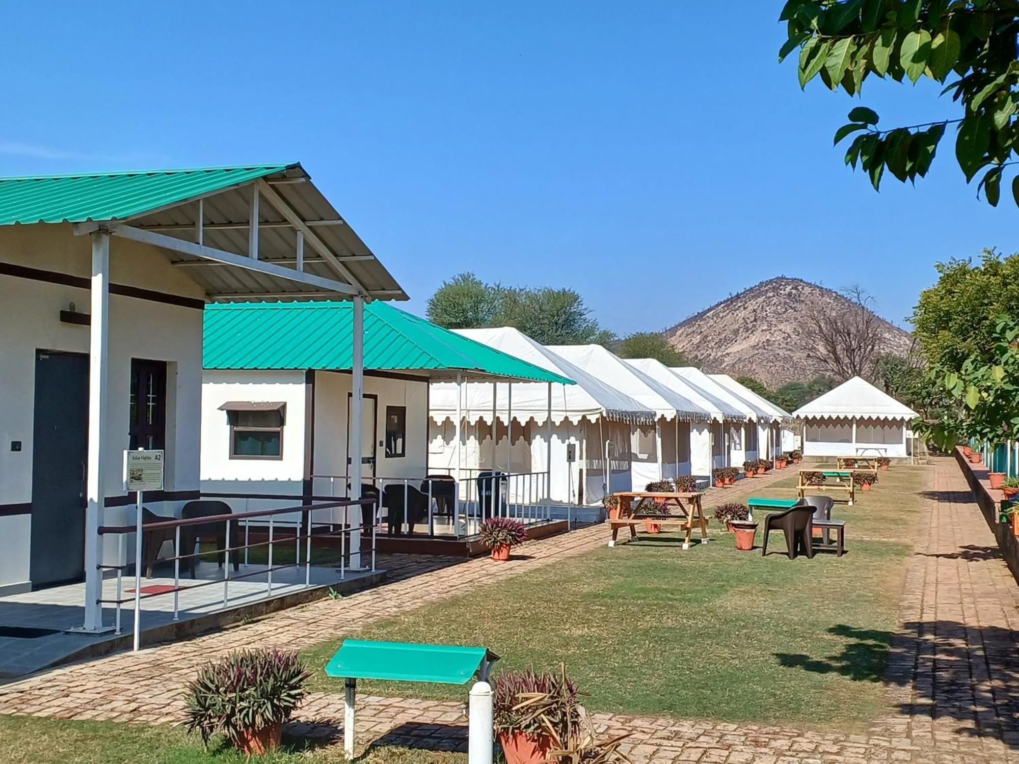 אלוואר Shivir Aranya - Wilderness Resort מראה חיצוני תמונה