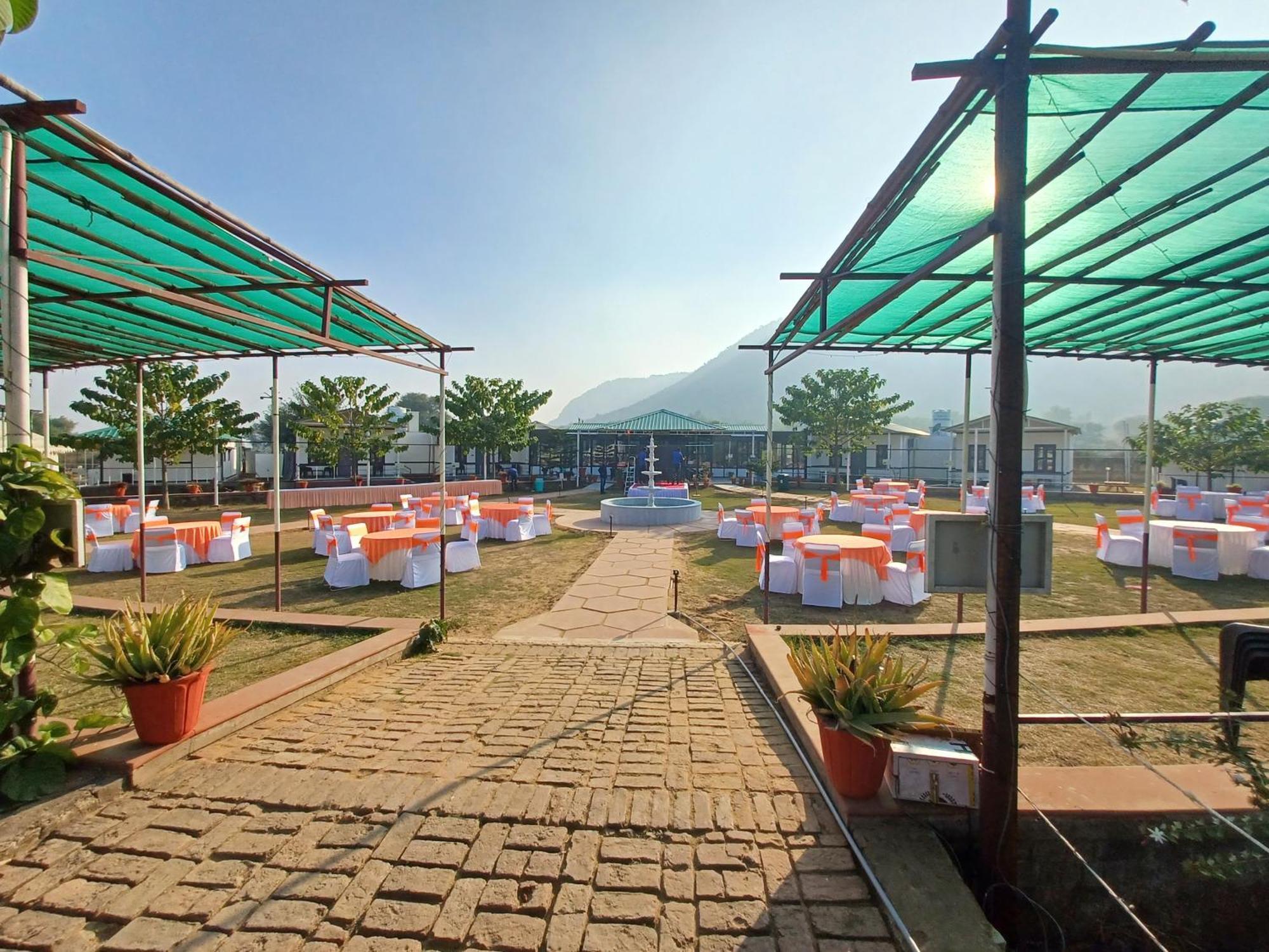 אלוואר Shivir Aranya - Wilderness Resort מראה חיצוני תמונה
